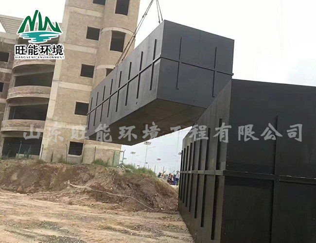 别墅区污水处理设备安装现场